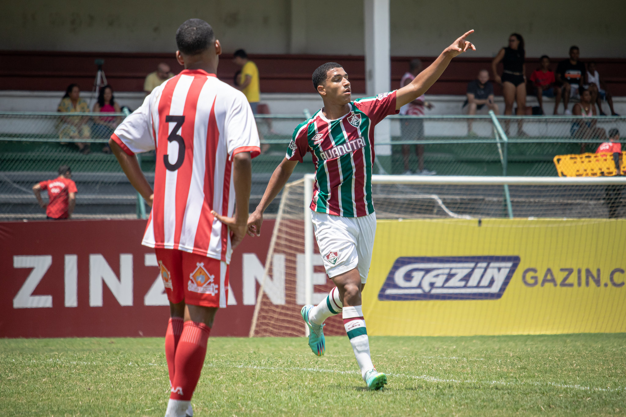 Kauã Elias defende o Sub-17 do Flu contra o Palmeiras pelo Brasileirão: ' Jogo que se decide no detalhe' — Fluminense Football Club